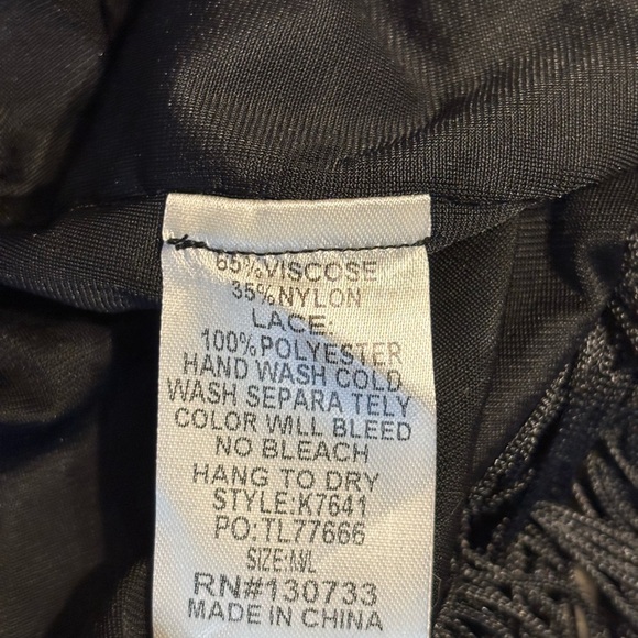 Veronica M Blue and Cream Patterned Blouse - Picture 3 of 9